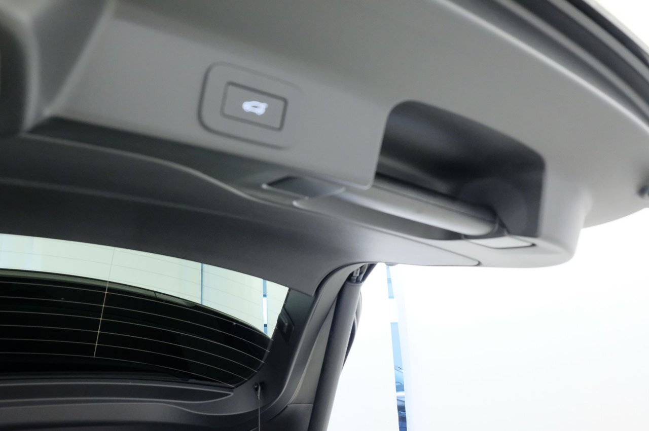 8365063 1 K1h Evhen0xl Cem Q