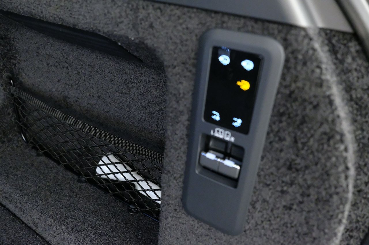 9906345 QU Ez WZ Uk3lj VV5pi