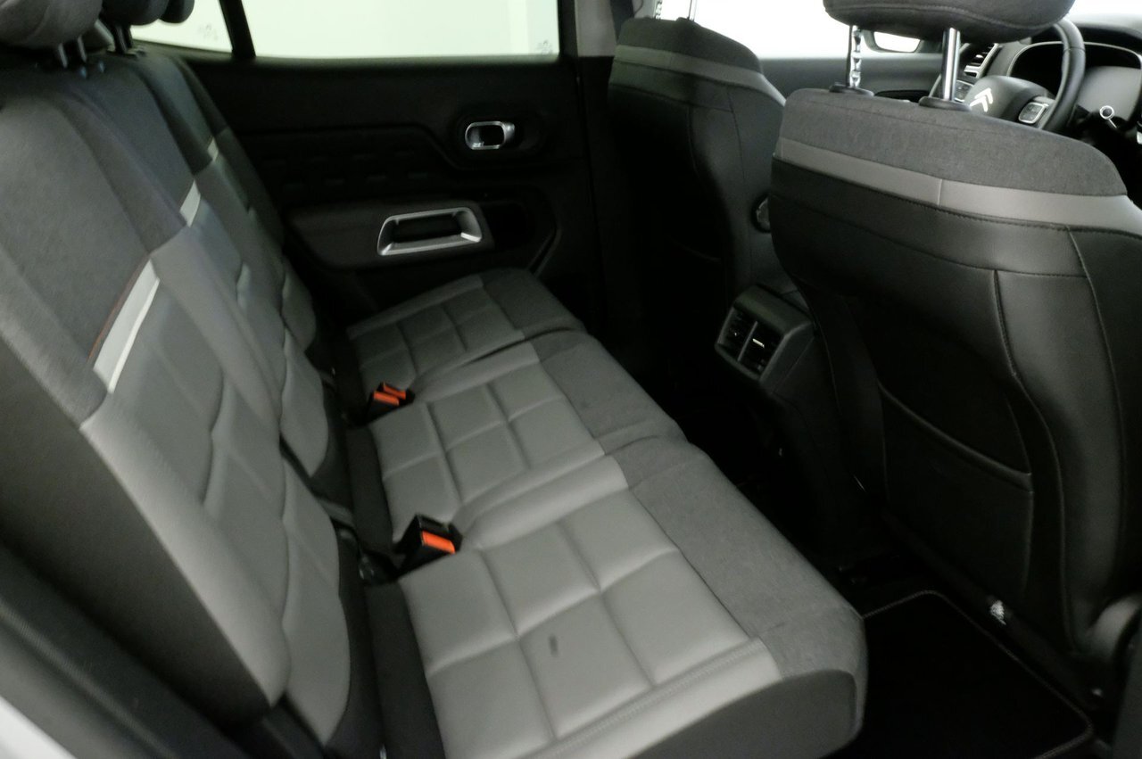 9920413 LWQY Hv7z C9j NZ81l